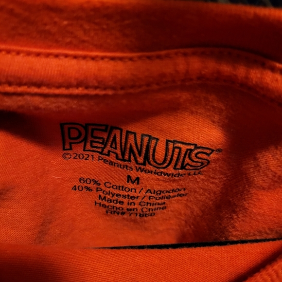 🥳HP🥳 Peanuts Junior Medium Red Long Sleeved Shirt Featuring Peanuts Gan - Picture 3 of 8